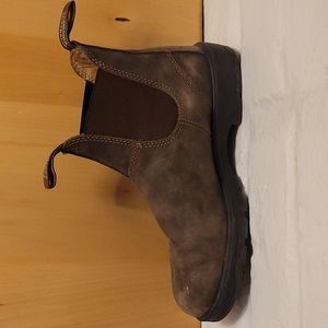 Olive/brown Blundstones
